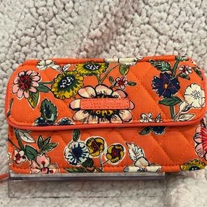 Vera Bradley Multifunctional Wallet